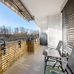 Charmentes Privatzimmer Mit Kueche, Naturgebiet