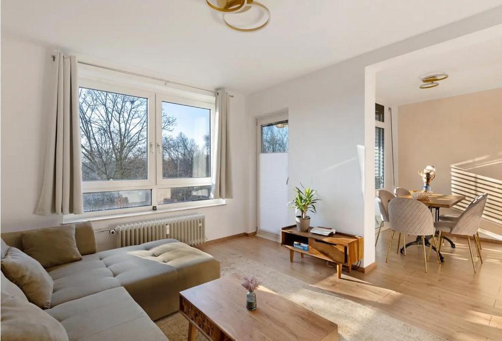 Charmentes Mit Kueche, Naturgebiet Homestay Dusseldorf